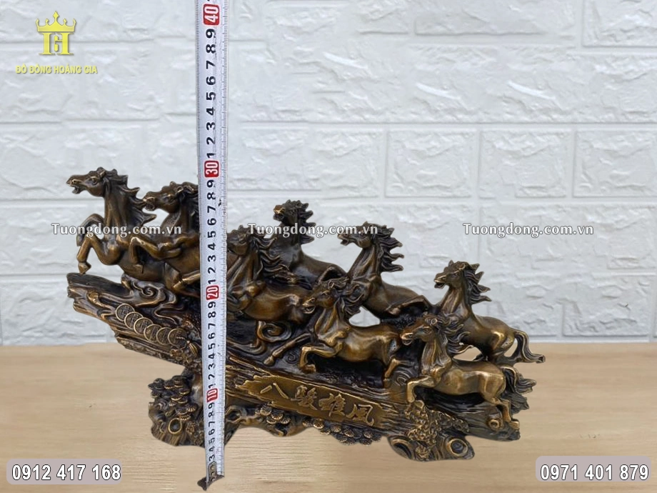 Tượng bát mã cao 29Cm